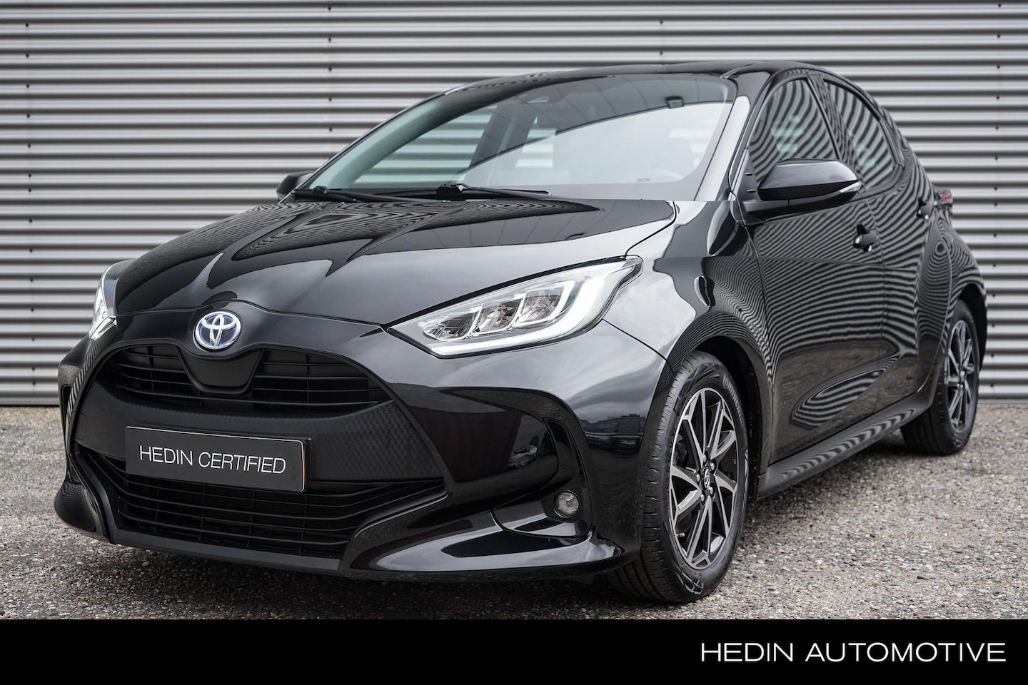 Toyota Yaris - 1.5 Hybrid Dynamic / Nederlandse Auto / Navigatie / Adaptieve Cruise Control / Parkeercame - AutoWereld.nl