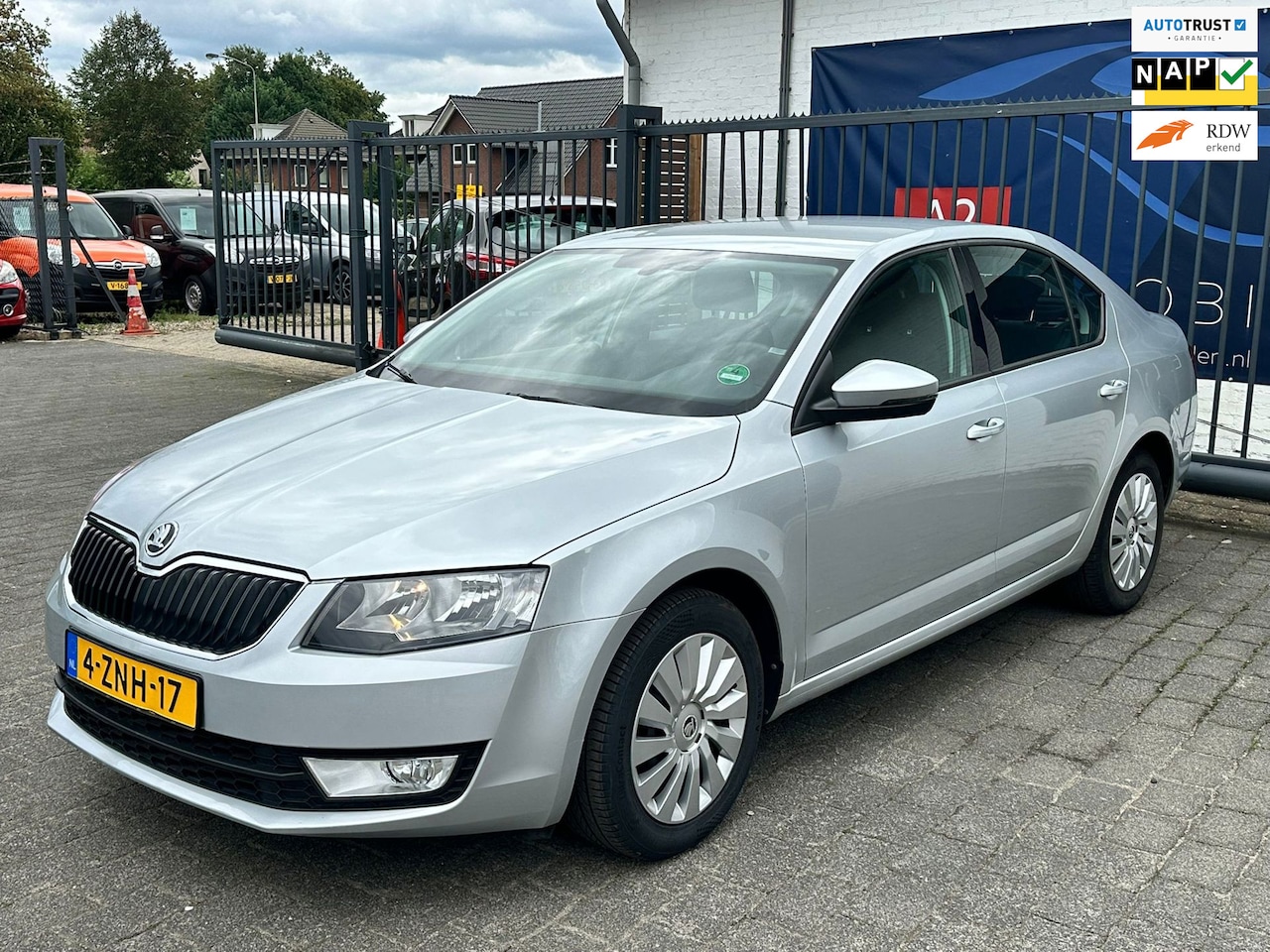 Skoda Octavia - 1.2 TSI Greentech Ambition / AIRCO / CRUISE CONTROL / AUX / NAP!! - AutoWereld.nl