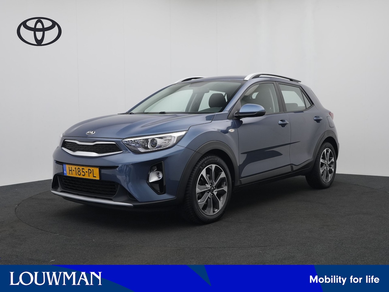 Kia Stonic - 1.0 T-GDi DynamicLine Navigatie | Parkeersensoren | - AutoWereld.nl