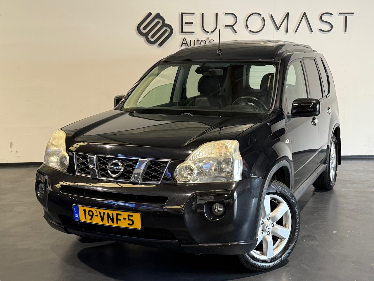 Nissan X-Trail - 2.0 dCi SE Automaat Navi Airco Trekhaak Grijs Kenteken Nieuwe APK - AutoWereld.nl