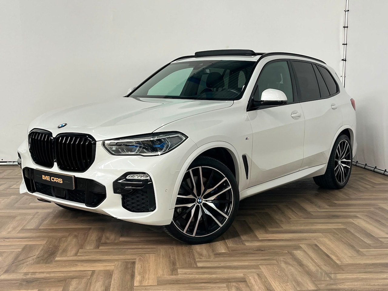 BMW X5 - XDrive40i High Executive|HUD|SFEER|LASER|INRUIL MOGELIJK - AutoWereld.nl
