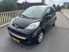 Peugeot 107 - 1.0-12V XR