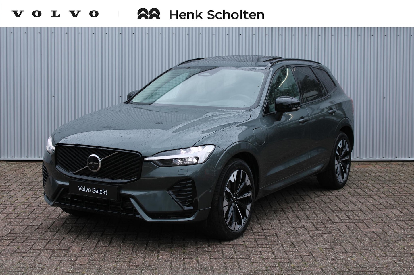 Volvo XC60 - T6 Plug-in hybrid AWD Ultra Dark | Panoramadak | Luchtvering | Trekhaak | Head-up display - AutoWereld.nl