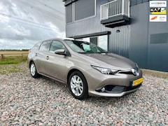 Toyota Auris Touring Sports - 1.8 Hybrid Lease
