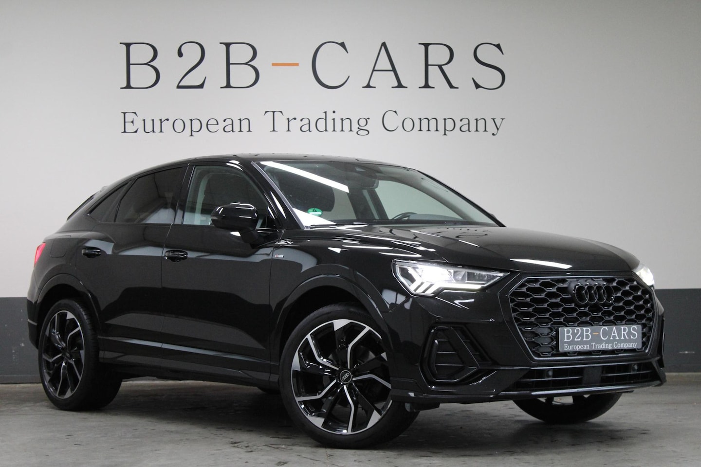 Audi Q3 Sportback - 35 TFSI | S-line | Black Optik | LED | Trekhaak | Virtual - AutoWereld.nl