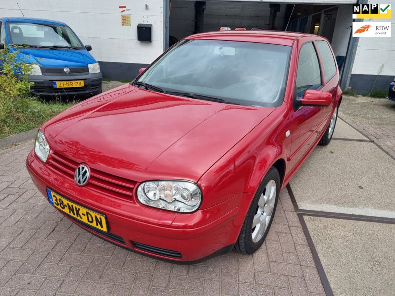 Volkswagen Golf - 1.6-16V Sportline 1.6-16V Sportline - AutoWereld.nl