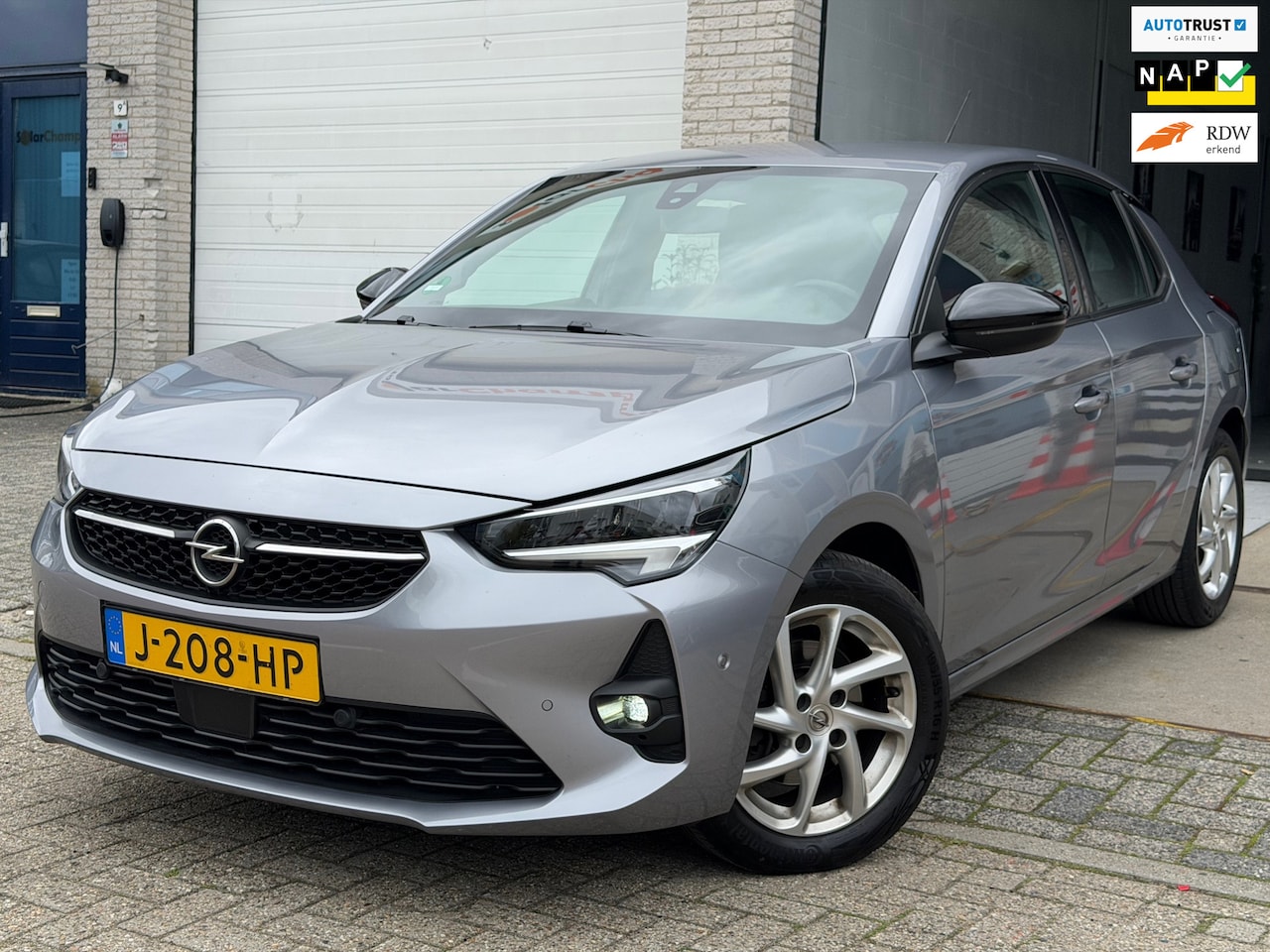 Opel Corsa - 1.2 GS Line/ 5drs/ nap/ dealeronderhouden/ 1jaar apk/ sport pakket volle opties. - AutoWereld.nl