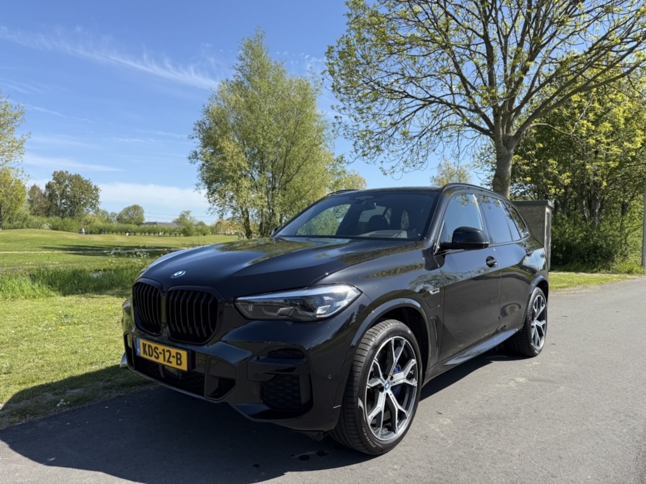BMW X5 - xDrive45e High Ex. M-Sport/HUD/Harman Kardon/El.trekhaak - AutoWereld.nl