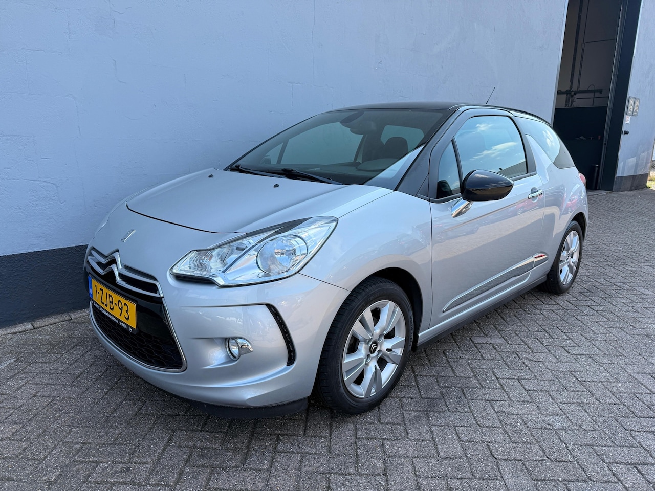 Citroën DS3 - 1.2 PureTech So Chic - Cruise Control - AutoWereld.nl