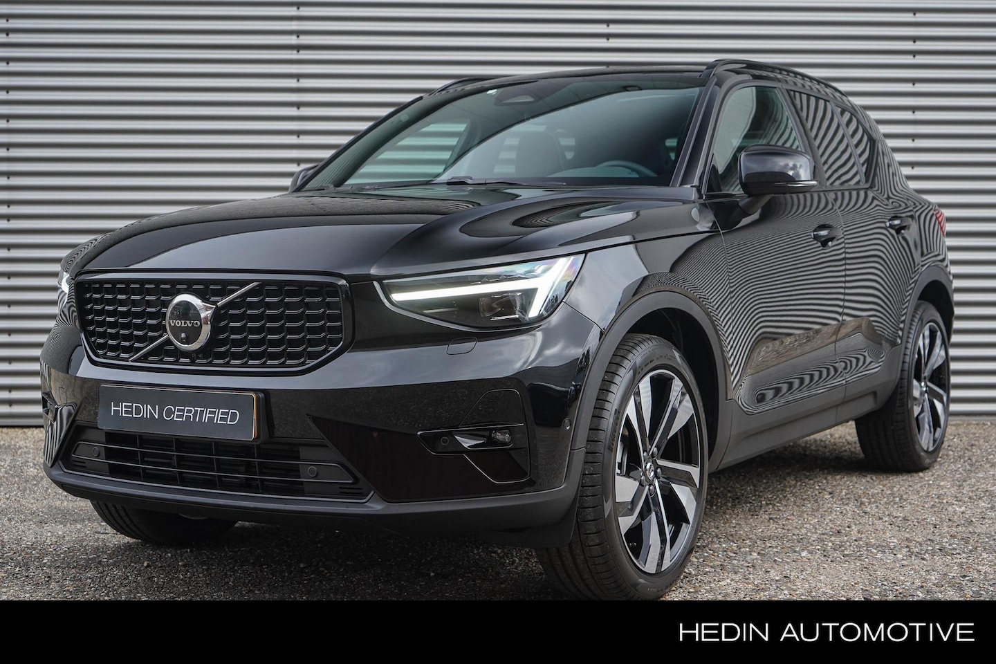 Volvo XC40 - 2.0 B4 Plus Dark 2.0 B4 Plus Dark - AutoWereld.nl