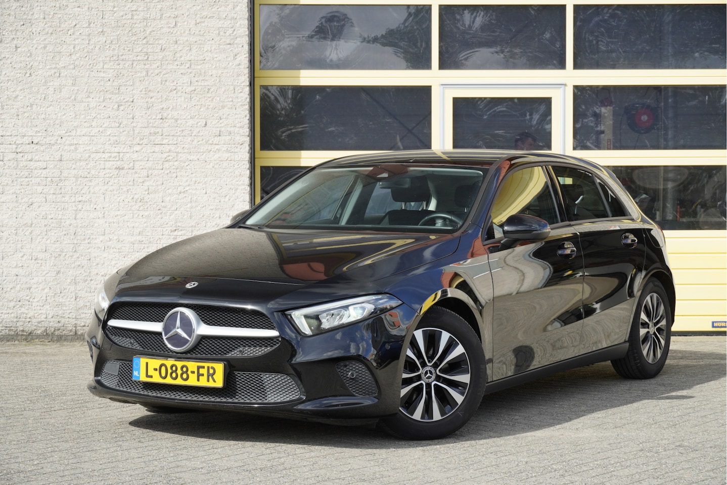 Mercedes-Benz A-klasse - 160 5drs Business Solution BJ2021 Lmv 16" | Led V+A | Pdc | Achteruitrijcamera | Navi | Vi - AutoWereld.nl