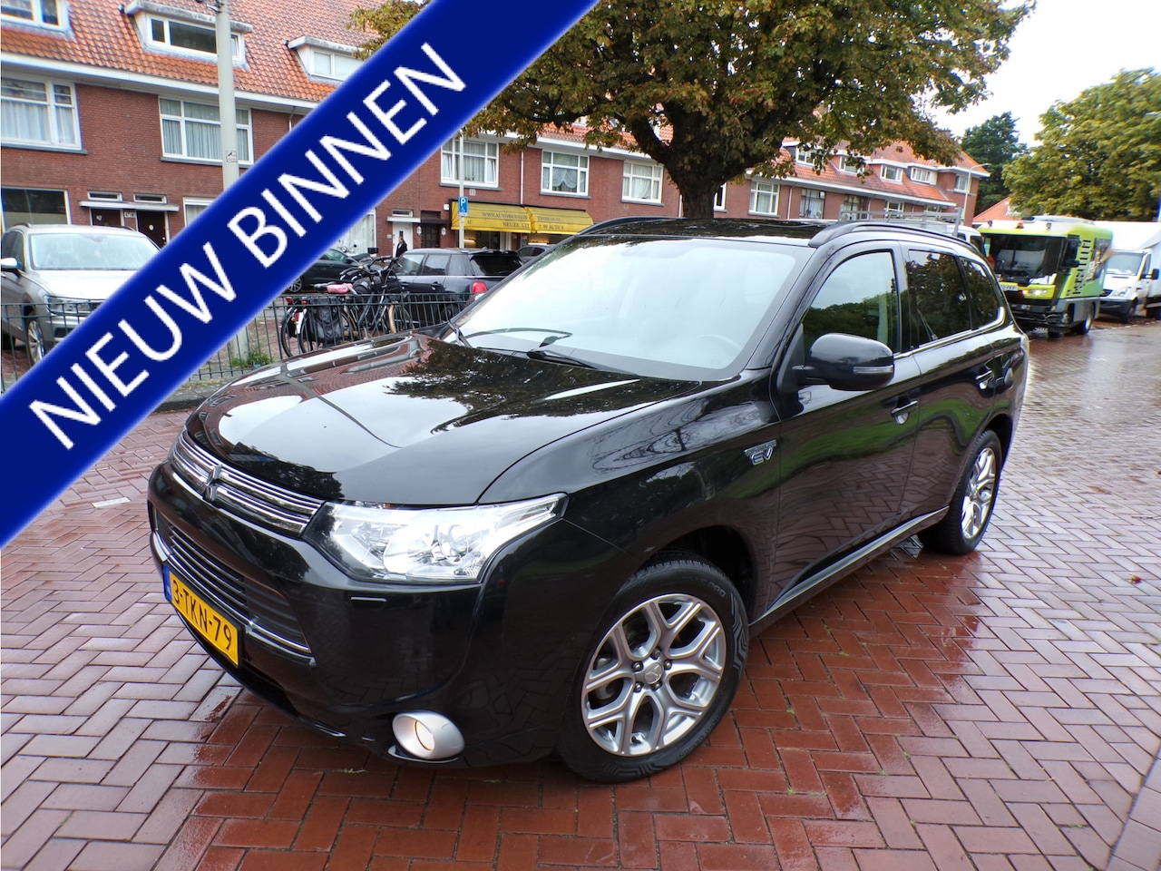 Mitsubishi Outlander - 2.0 PHEV instyle OPEN DAK LUXE UITVOERING ZEER GOEDE STAAT - AutoWereld.nl