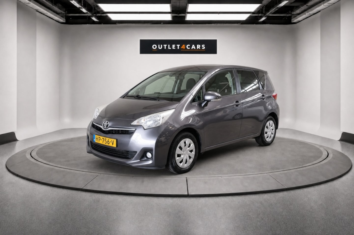 Toyota Verso S - 1.3 VVT-i Aspiration 1.3 VVT-i Aspiration - AutoWereld.nl