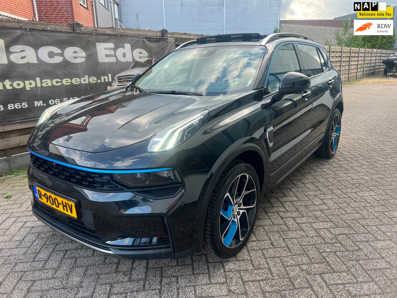 Lynk & Co 01 - 1.5 ZWART DAK ECC - AutoWereld.nl