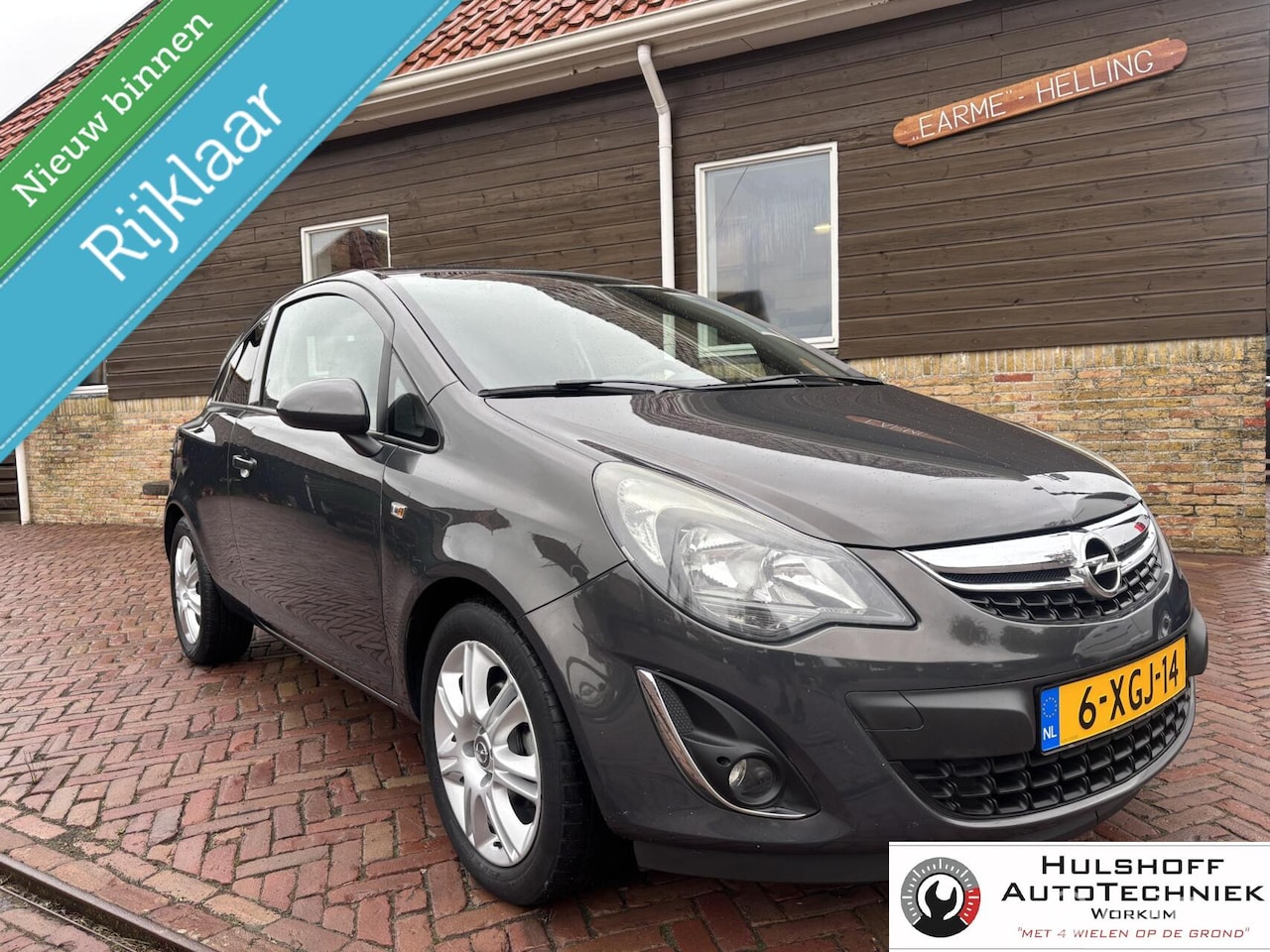 Opel Corsa - 1.4-16V Blitz 1/2 LEER NAP CRUISE AIRCO NAVI ETC - AutoWereld.nl
