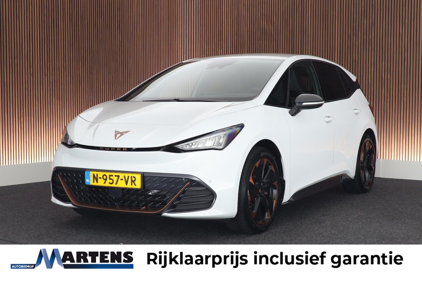 CUPRA Born - Performance One 204pk 62 kWh Keyless Stoelverwarming Camera Navigatie ACC - AutoWereld.nl