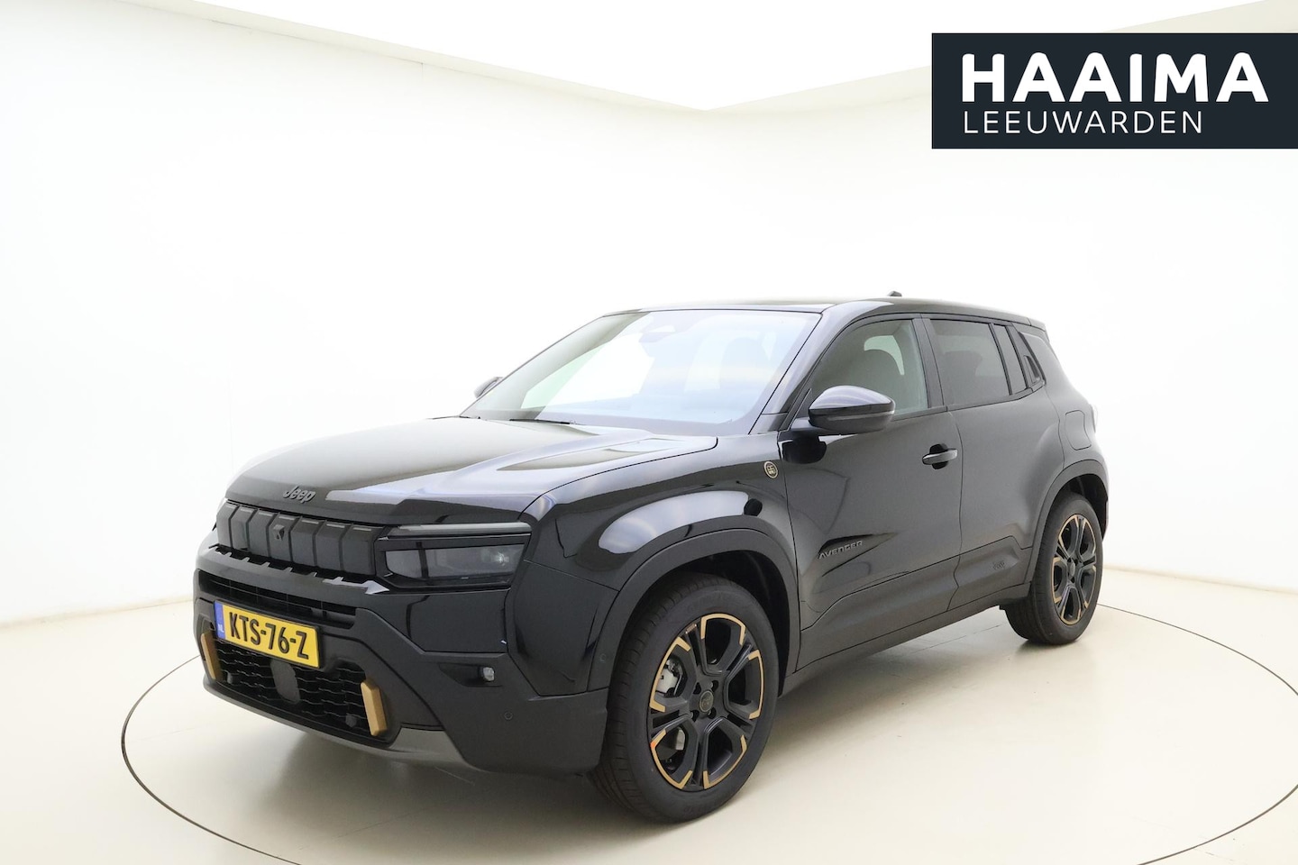 Jeep Avenger - 85th Anniversary 54 kWh | Special editie | DEMO | 8 Jaar speciale garantie | Panoramisch s - AutoWereld.nl