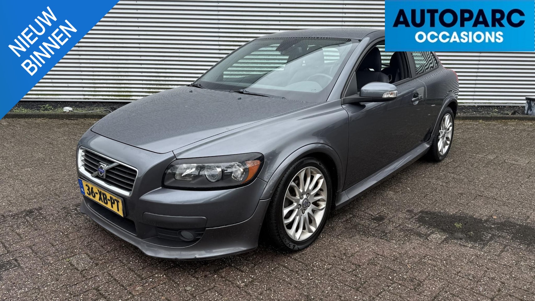 Volvo C30 - 2.0 Momentum 2.0 Momentum , AIRCO, CRUISE, 155.176 NAP, BOEKJES AANWEZIG, GOED ONDERHOUDEN, OPTISCH WAT - AutoWereld.nl