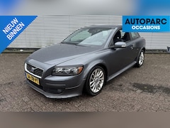 Volvo C30 - 2.0 Momentum , AIRCO, CRUISE, 155.176 NAP, BOEKJES AANWEZIG, GOED ONDERHOUDEN, OPTISCH WAT