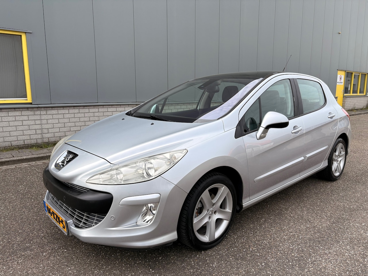 Peugeot 308 - 1.6 VTi Signature 1.6 VTi Signature - AutoWereld.nl