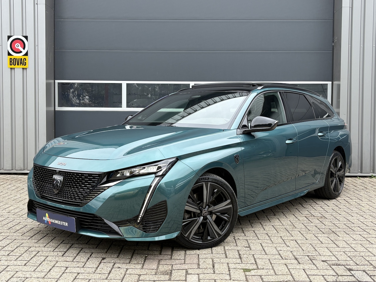 Peugeot 308 SW - 1.2 PureTech GT Automaat Full Option | Pano | Schuifdak | Adaptieve Cruise | Massage | Nav - AutoWereld.nl