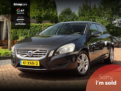 Volvo V60 - 1.6 T3 Kinetic | Cognac Leer | Navi | 17 inch