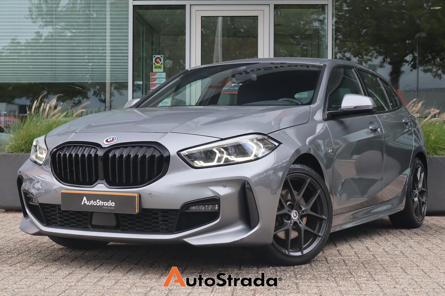 BMW 1-serie - (f40) 118i M-Sport | LED | Sfeer | Navigatie | Cruise | Climate | Carplay | - AutoWereld.nl