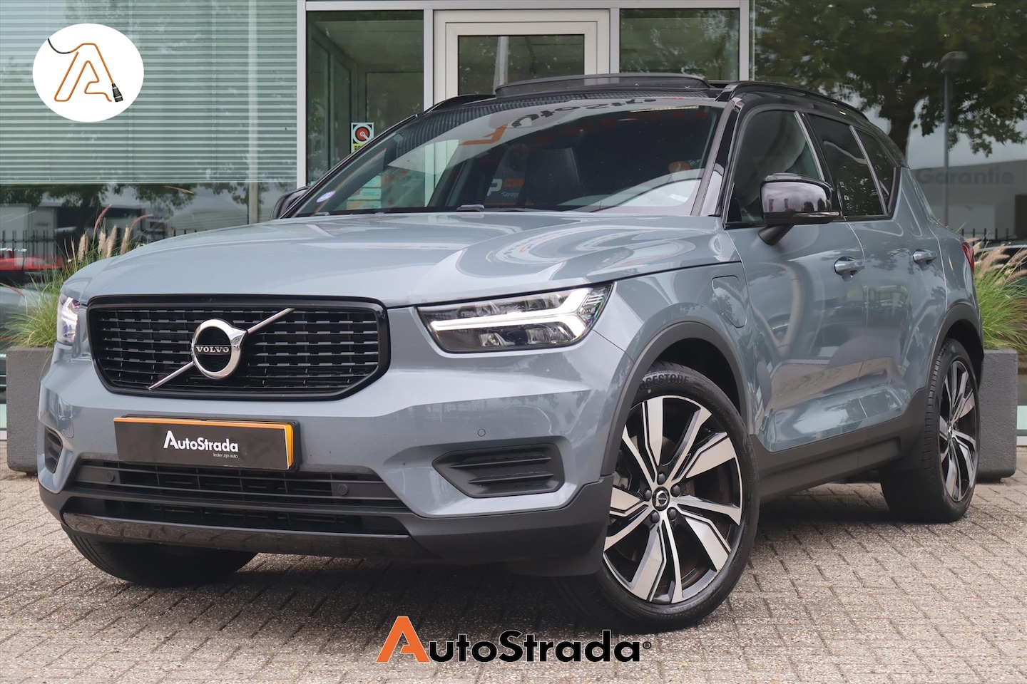 Volvo XC40 - T5 R-Design Geartronic | Pano | Harman/Kardon | Leder | trekhaak | Camera | Memory | Keyle - AutoWereld.nl