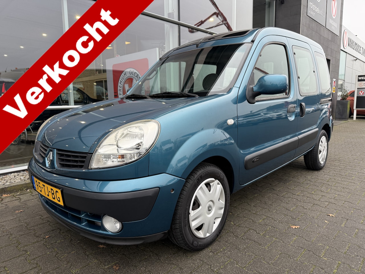 Renault Kangoo - 3+1 Rolstoelauto 1.6-16V Privilège (Zeer nette 3+1 rolstoelauto met knielsysteem!) - AutoWereld.nl