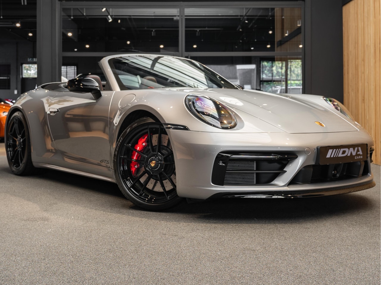 Porsche 911 Cabrio - 992.1 4 GTS Lift Carbon BOSE 3.0 Carrera 4 GTS - AutoWereld.nl