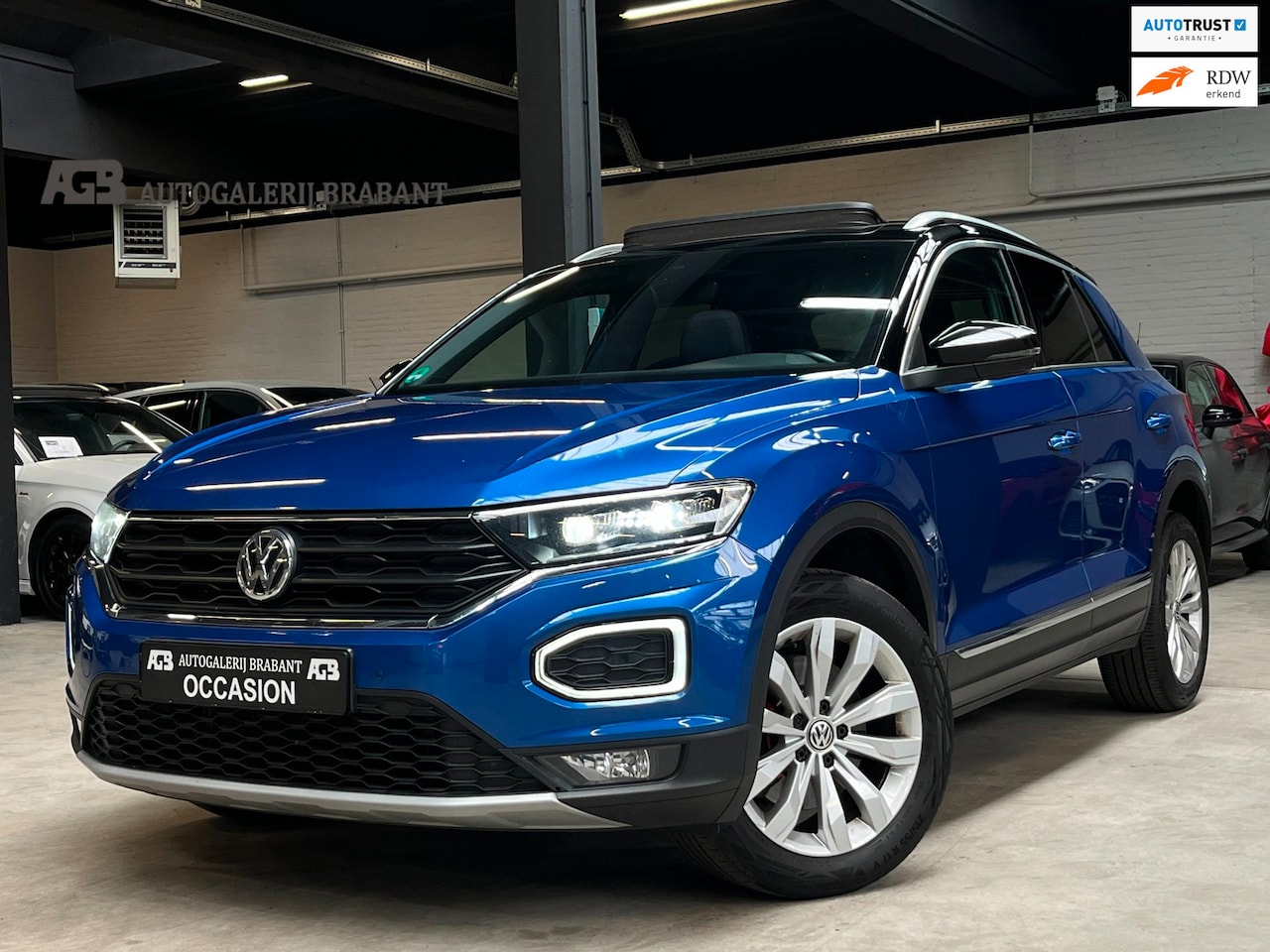 Volkswagen T-Roc - 1.5 TSI Pano/Carplay/StoelverwarmingAutomaat - AutoWereld.nl