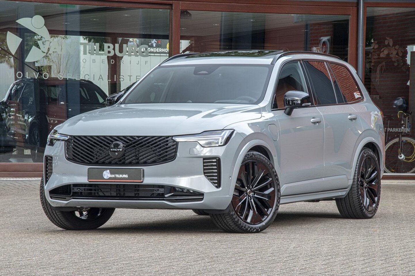 Volvo XC90 - 2.0 T8 Plug-in hybrid AWD Ultra Black Edition 2.0 T8 PLUG-IN HYBRID AWD ULTRA BLACK EDITION - AutoWereld.nl