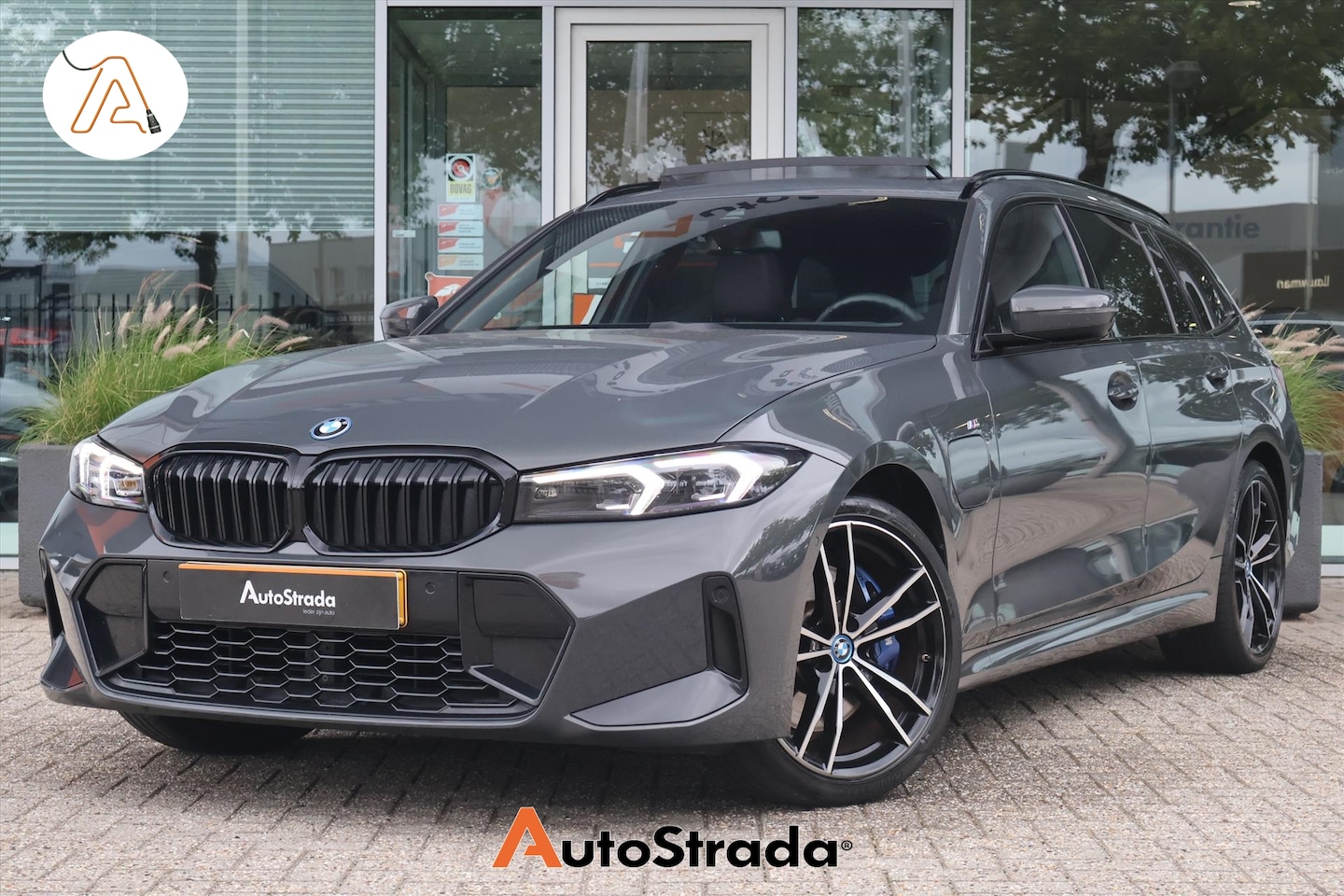 BMW 3-serie Touring - (g21) 320e M-Sport 204pk | Pano | Memory | Cruise | Leder | Adaptive LED | Trekhaak | Came - AutoWereld.nl
