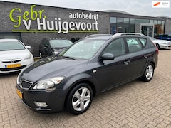 Kia Cee'd Sporty Wagon - 1.4 CVVT Brooklyn MET NIEUWE APK