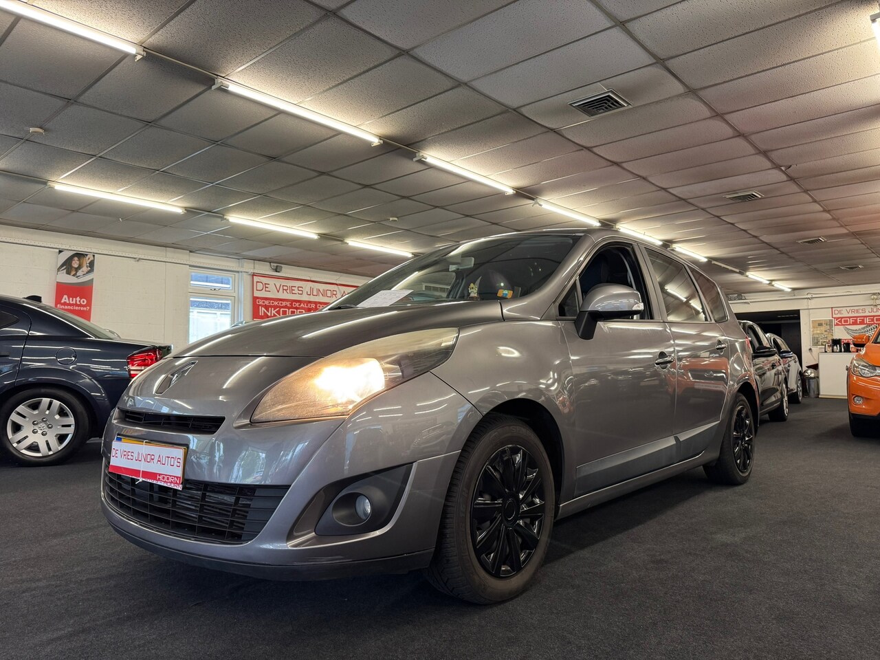 Renault Grand Scénic - 1.4 TCe Sélection Business 7p. Trekhaak, aux/usb, navi en veel meer! - AutoWereld.nl