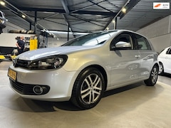 Volkswagen Golf - 1.2 TSI Tour/Airco/Trekhaak/Apk nieuw bij aflevering