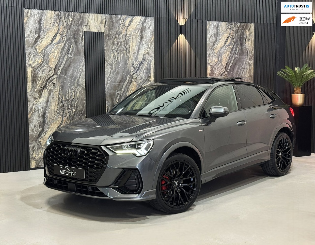 Audi Q3 Sportback - 35 TFSI S-line Black Optic|PANO|BLIND SPOT|MATRIX|LEDER|BOMVOL - AutoWereld.nl