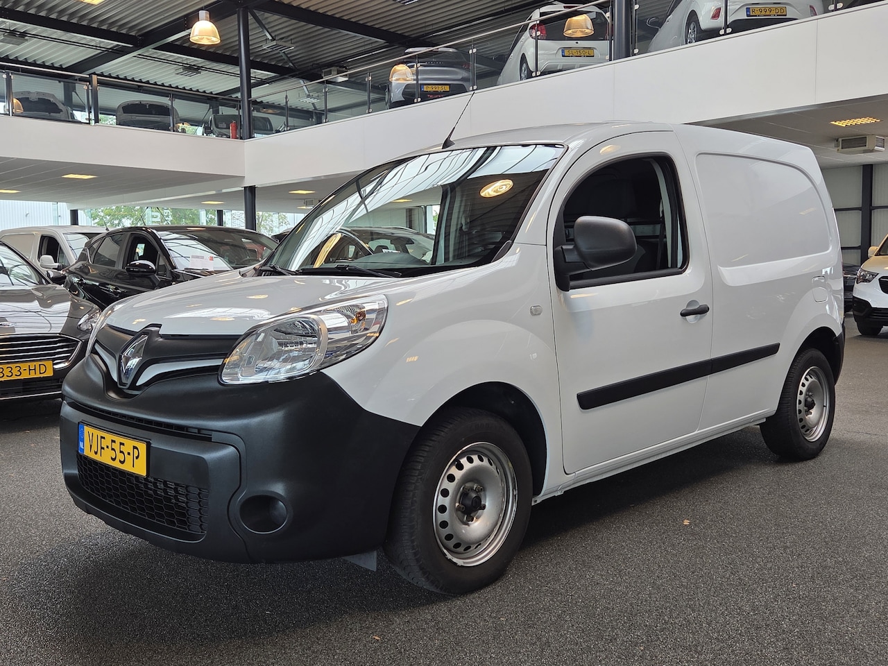 Renault Kangoo - 1.5 Blue dCi 80 Comfort / Carplay / Trekhaak / PDC / N.A.P. - AutoWereld.nl