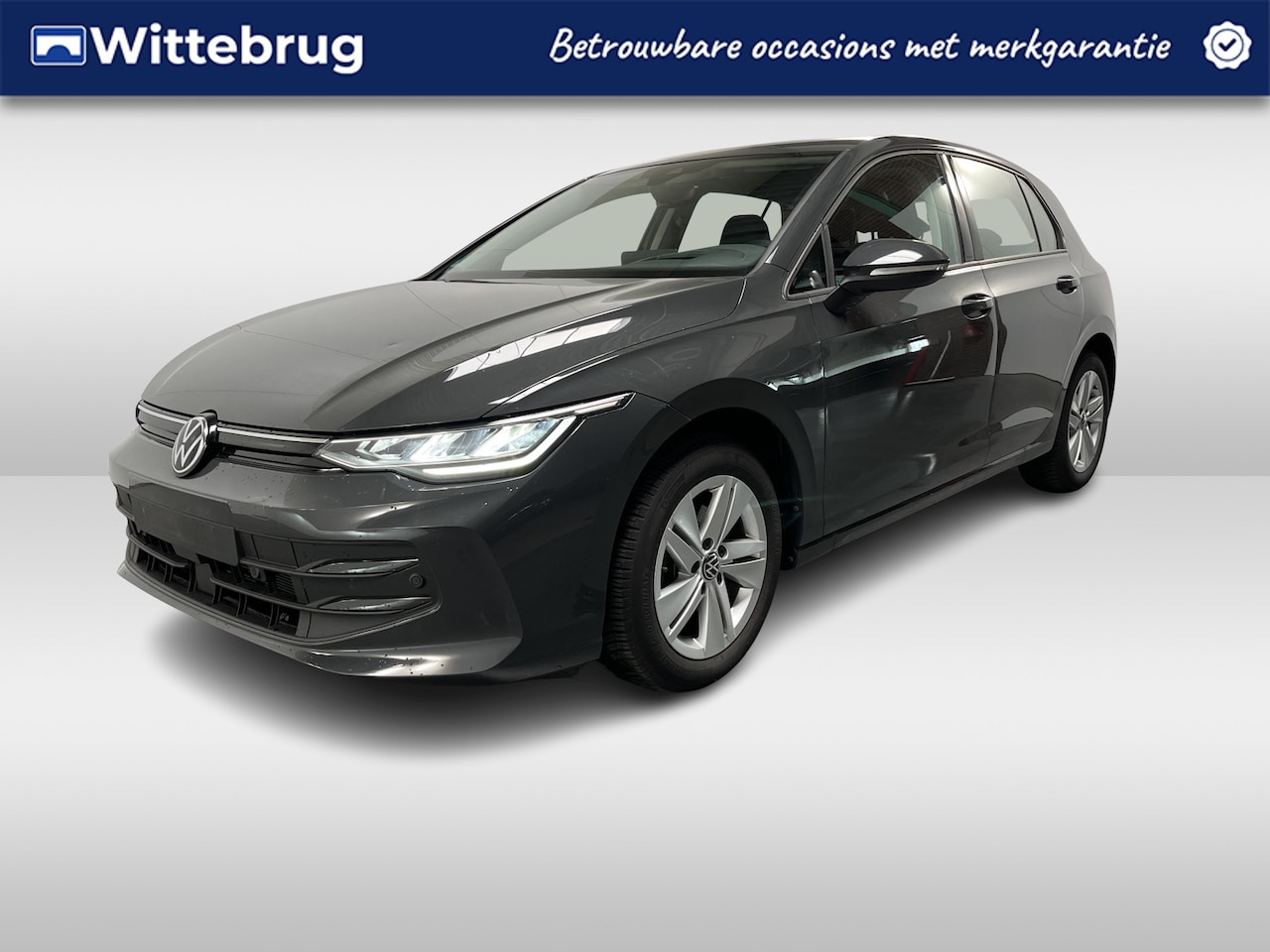 Volkswagen Golf - 1.5 eTSI Life / AUTOMAAT/ ADAPTIVE CRUISE/ APP-CONNECT/ PARK.SENSOREN V+A/ STUUR+STOELVERW - AutoWereld.nl