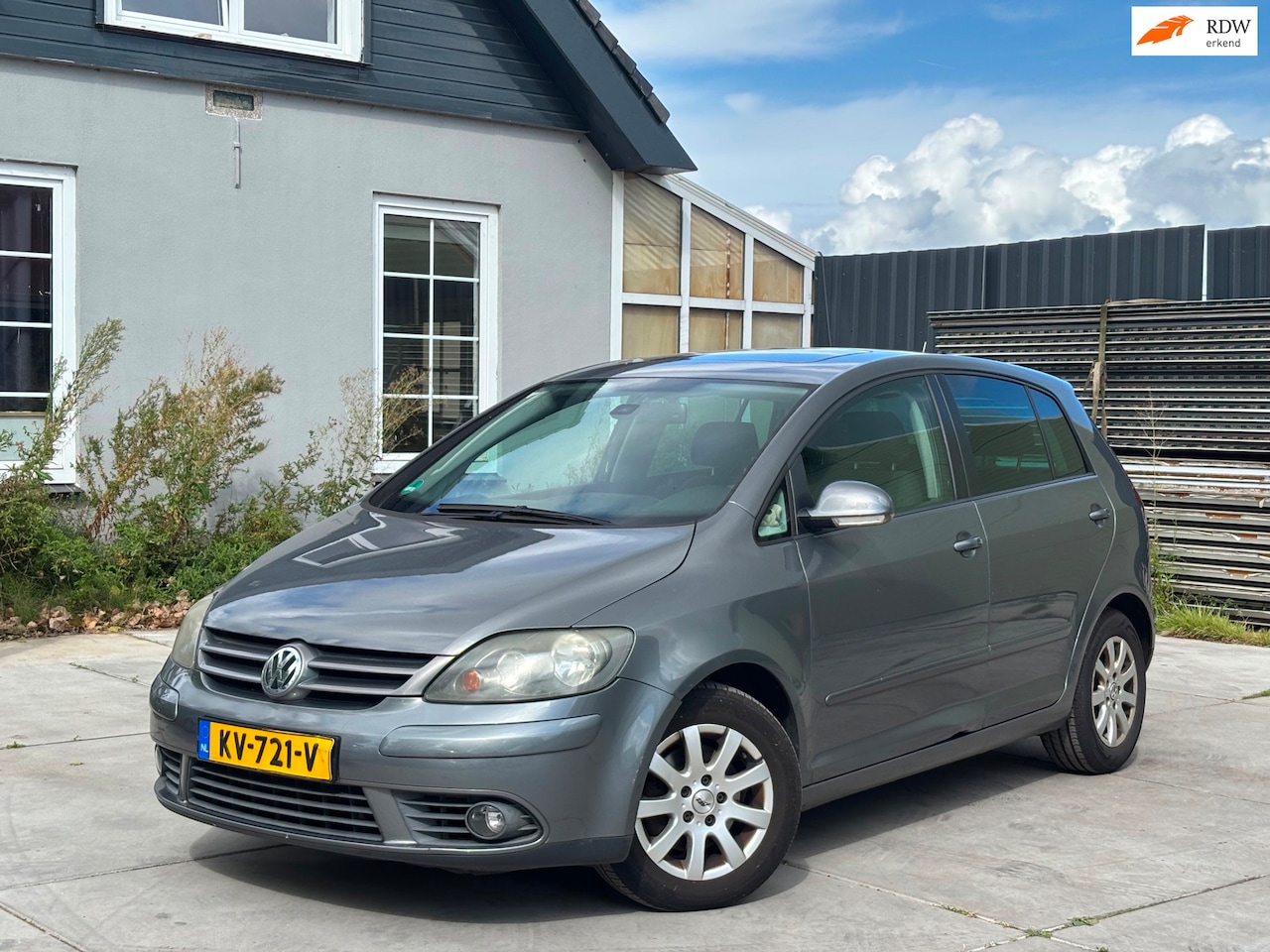 Volkswagen Golf Plus - 1.6 FSI Sportline | Nieuwe APK | Airco | El. Ramen | Meeneemprijs! - AutoWereld.nl