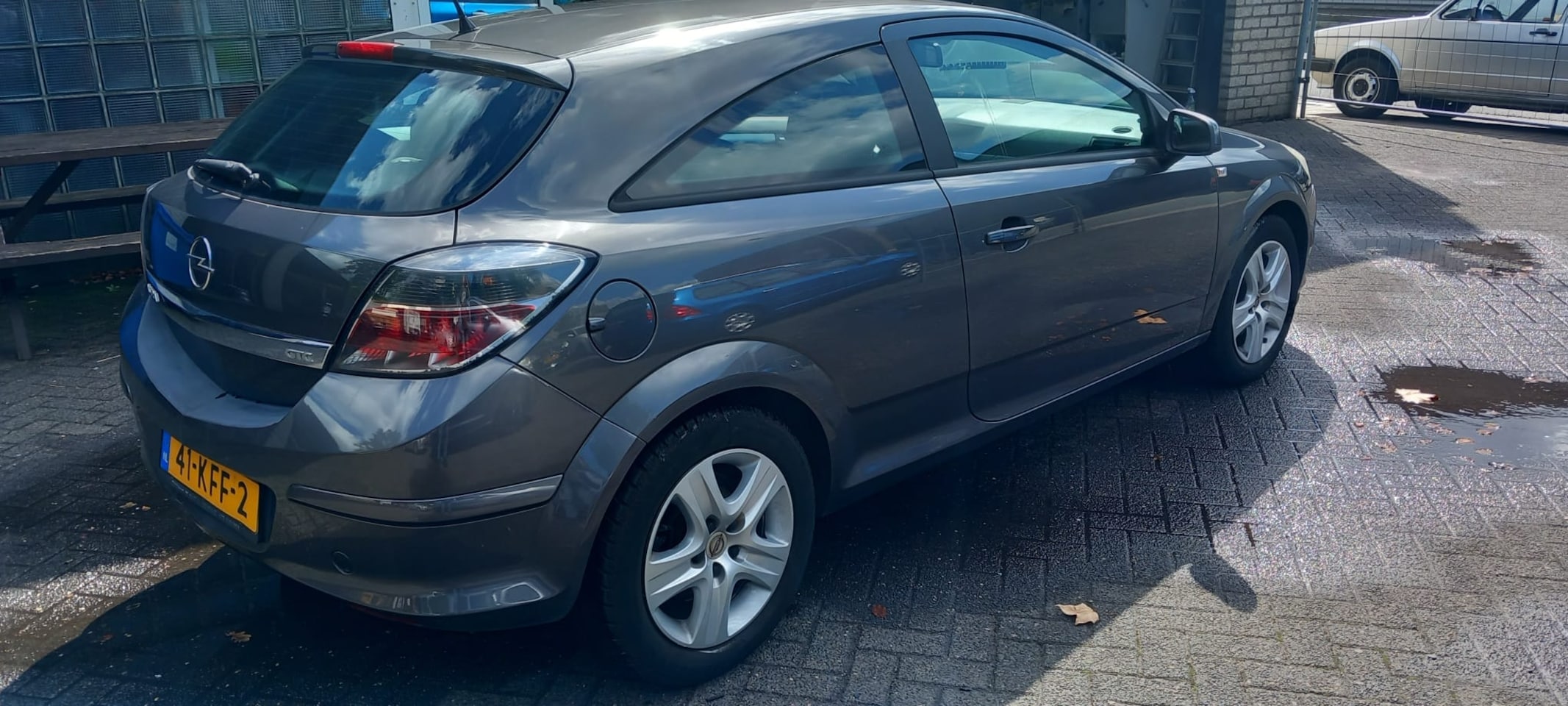 Opel Astra GTC - 1.8 Cosmo