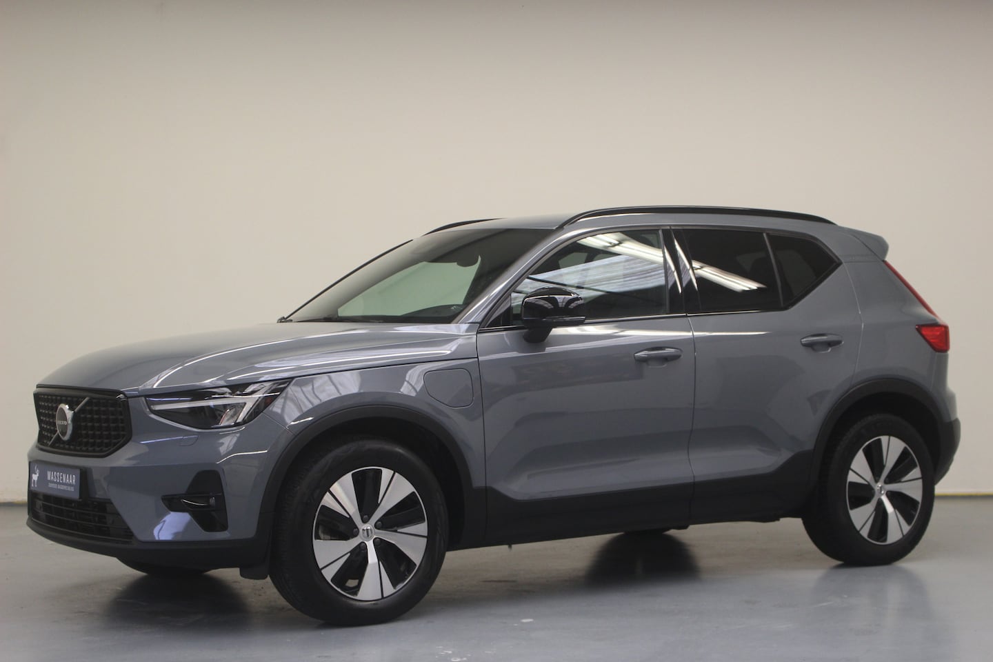 Volvo XC40 - T5 Plug-in hybrid Plus Dark | Rijklaarprijs | Harman Kardon | Elek. Stoelen | - AutoWereld.nl