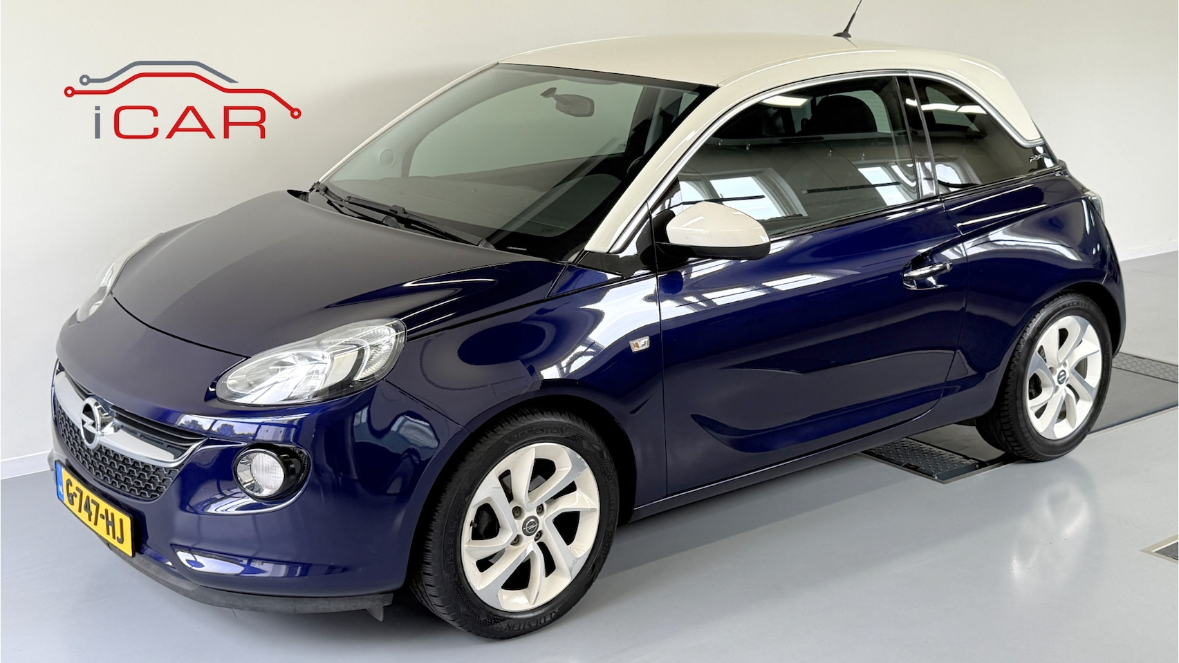Opel ADAM - 1.4 Glam-Airco- 2 kleuren 121.000KM - AutoWereld.nl