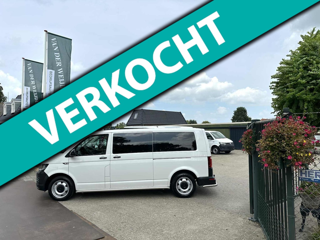 Volkswagen Transporter Kombi - 2.0 TDI L2H1 Marge EURO 6 CAMPER BASIS!!! 204 PK!!! - AutoWereld.nl