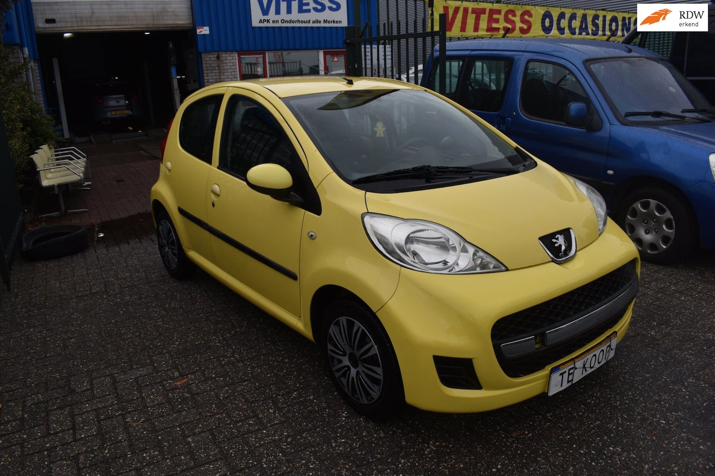 Peugeot 107 - 1.0-12V XR 1.0-12V XR NIEUWE APK - AutoWereld.nl