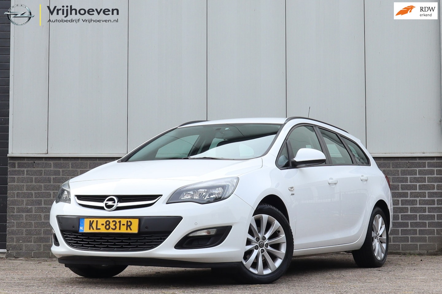Opel Astra Sports Tourer - 1.4 Turbo Cosmo Pdc Trekhaak - AutoWereld.nl