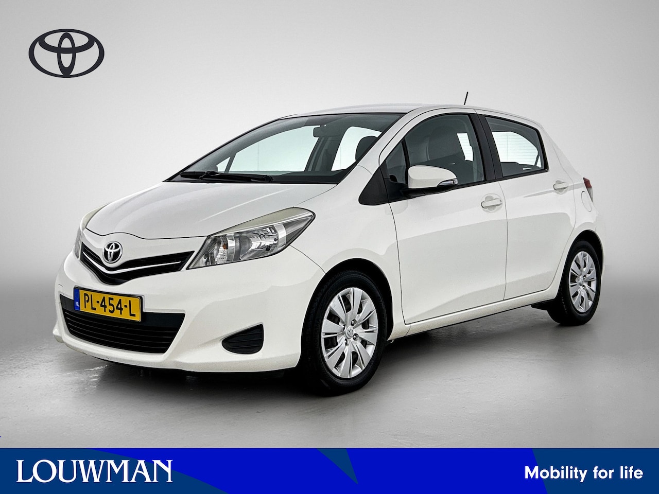Toyota Yaris - 1.3 VVT-i Aspiration 1.3 VVT-i Aspiration - AutoWereld.nl