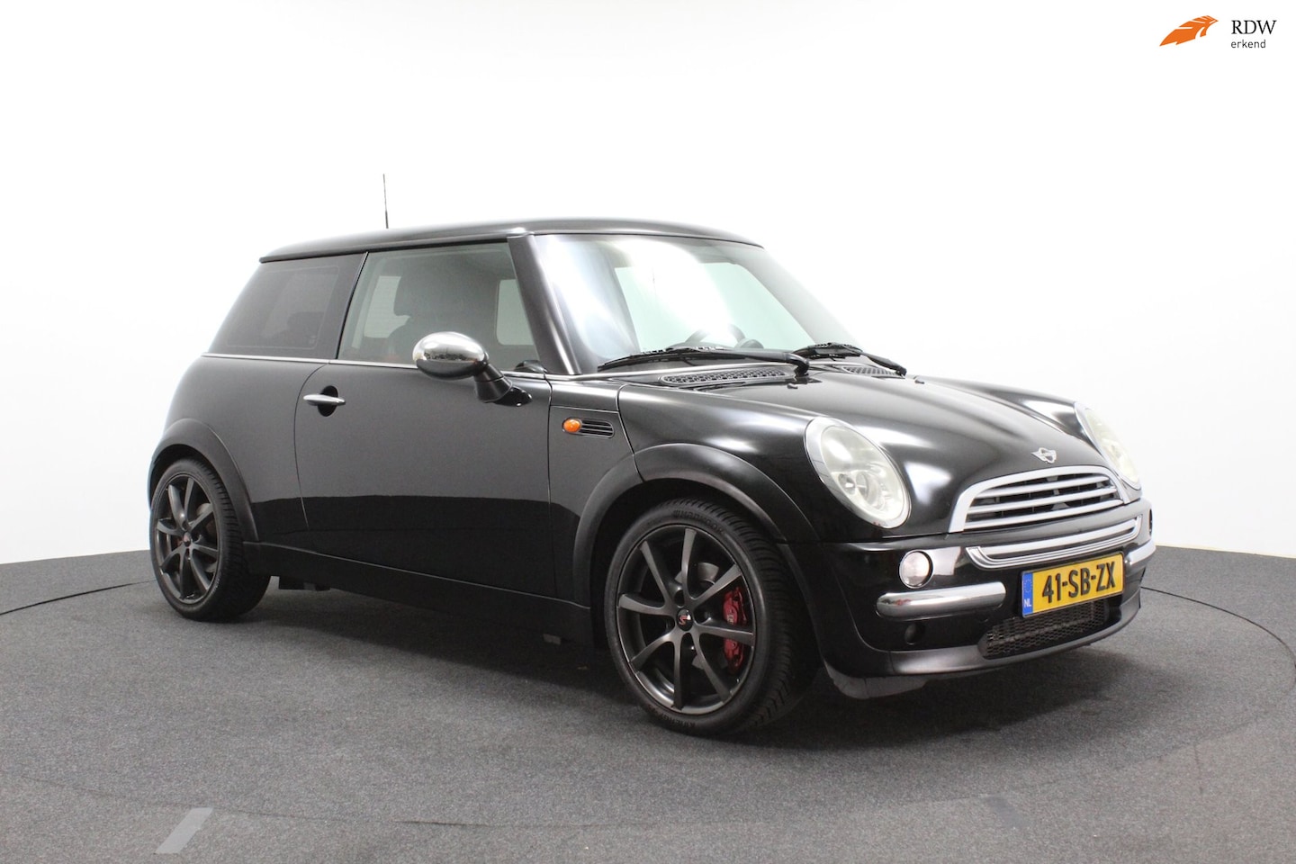 MINI 3-Deurs - 1.6 Cooper Chili | Airco | Sportvelgen | Elektrische ramen | Nieuwe APK - AutoWereld.nl