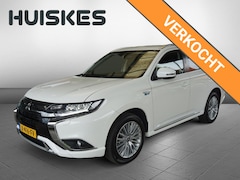 Mitsubishi Outlander - 2.4 PHEV Pure+ 4WD | Carplay | Camera | Half-leder | Stoelverw