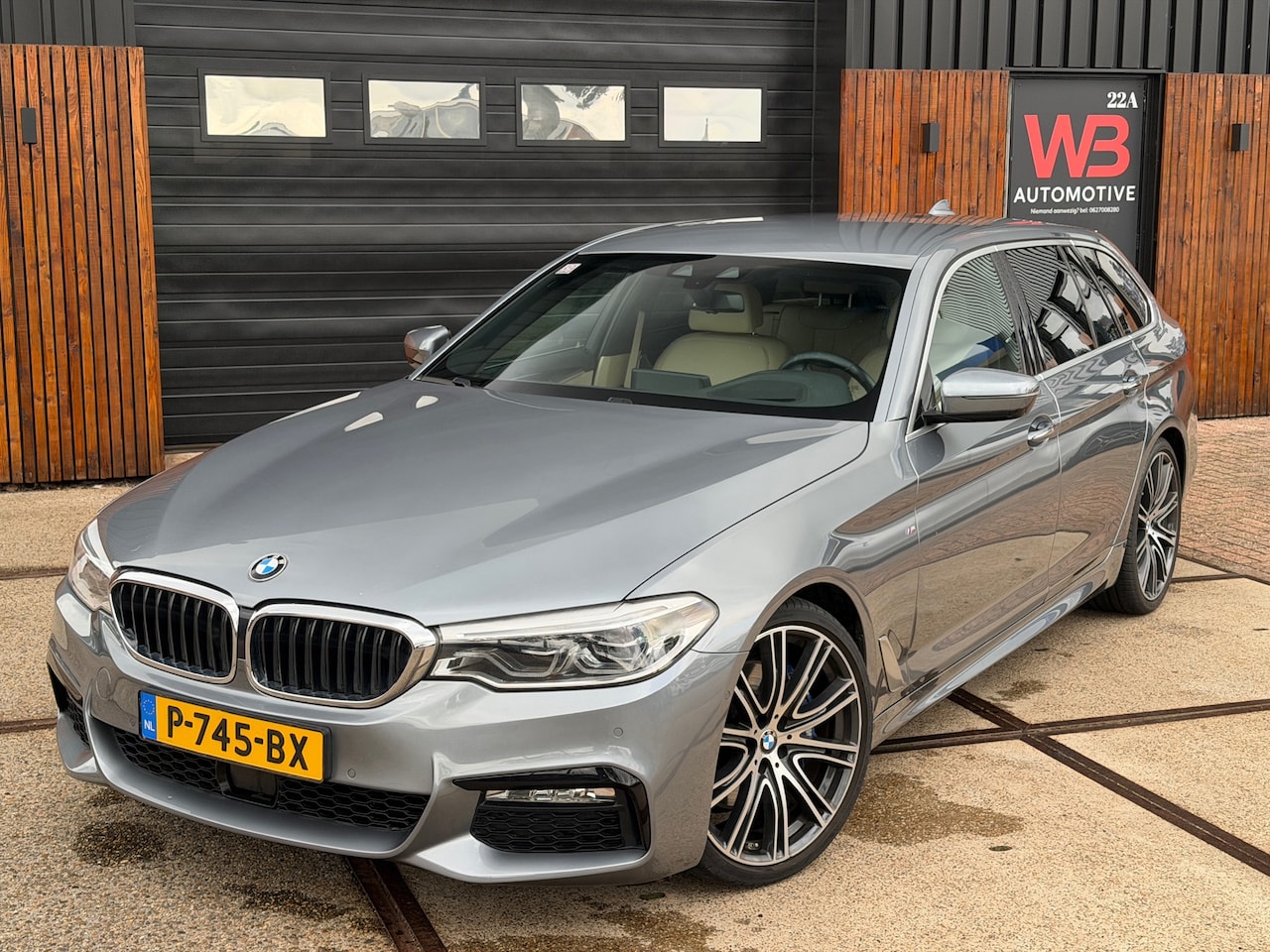 BMW 5-serie Touring - 530i High Executive M-Sport ACC HUD PDC Memory Stoelverw. + Ventilatie. Luchtvering. - AutoWereld.nl